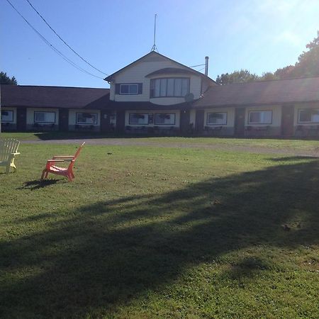 Lakeview Motel Jemseg 외부 사진