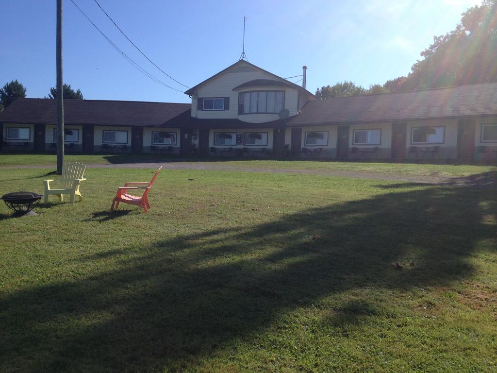 Lakeview Motel Jemseg 외부 사진